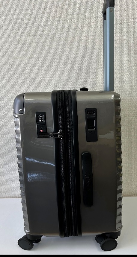 ファルス　キャリーケース